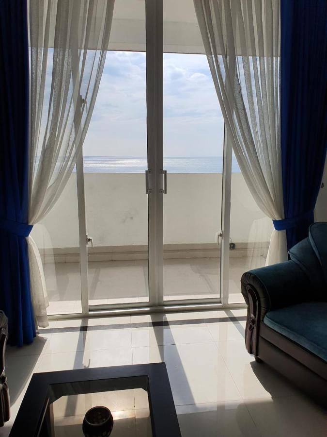 New 2 Bedroom Apartment, 100M Away From The Beach Dehiwala-Mount Lavinia ภายนอก รูปภาพ
