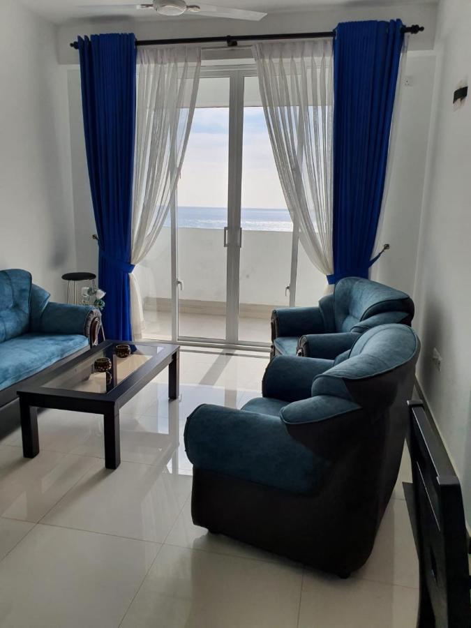 New 2 Bedroom Apartment, 100M Away From The Beach Dehiwala-Mount Lavinia ภายนอก รูปภาพ